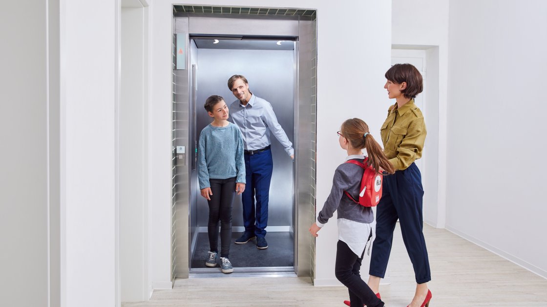 Lift & Escalator Safety Tips for Kids Schindler UK