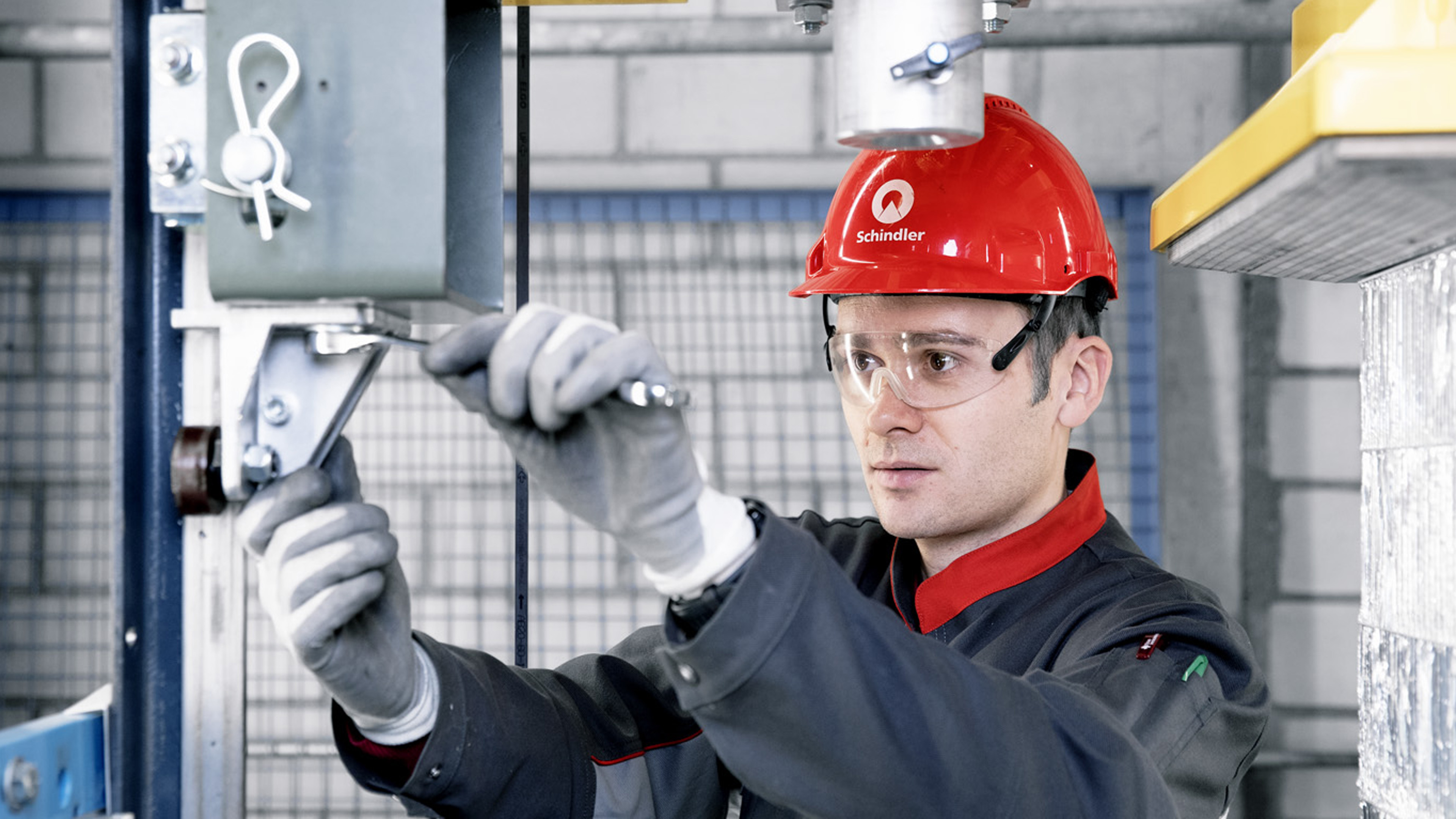 Lift engineer hot sale